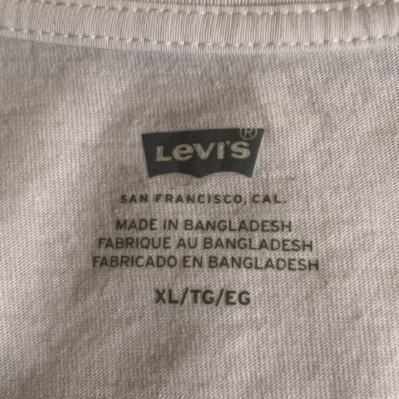 Levi’s Logo Perfect Tee shirt NWT ( XL ) - Picture 4 of 6